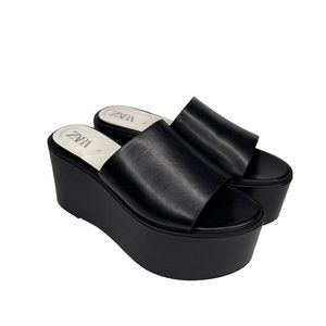 Black Zara platform sandals